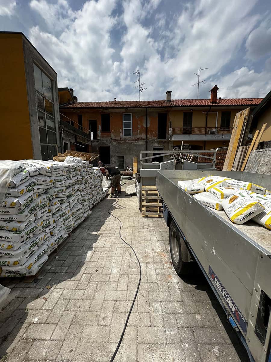 Marchetta Solutions deumidificazione muri, cantiere con prodotti Kerakoll